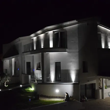 Bed and Breakfast Chic & Charme Luxury Όλμπια