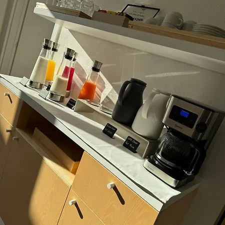 לינה וארוחת בוקר Chic & Charme Luxury 4*